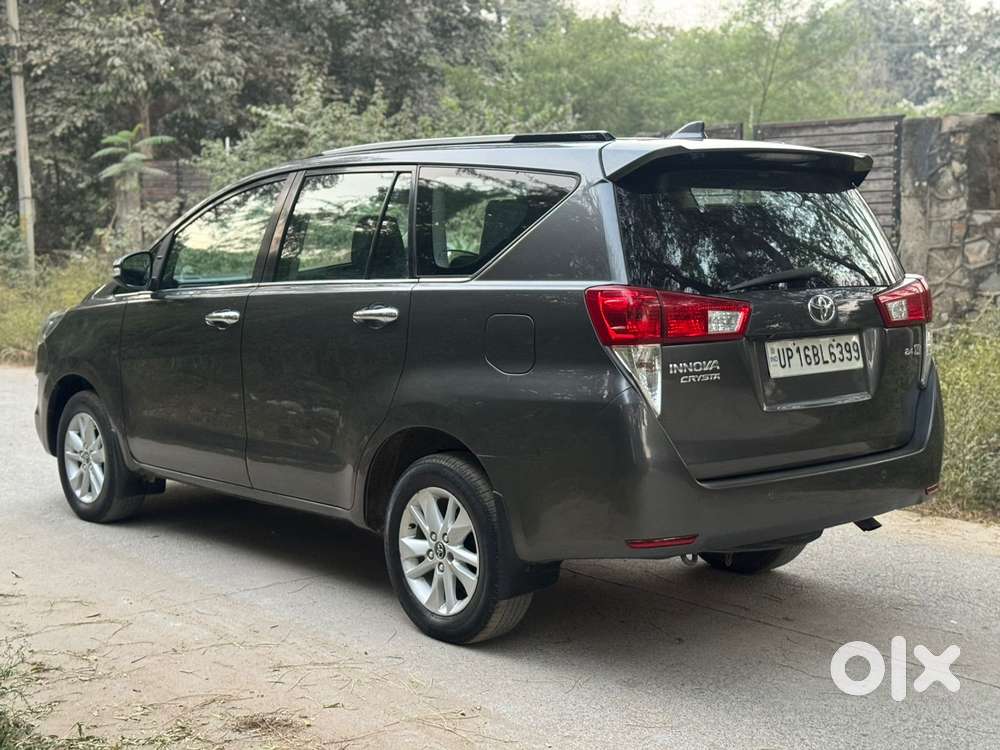 Toyota Innova Crysta