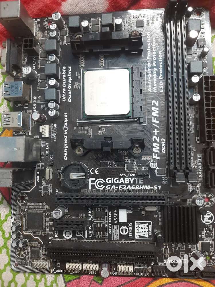 Gagabyte GA-FM2A68HM-S1 Motherboard combo 2ith AMD A4 4000 cpu