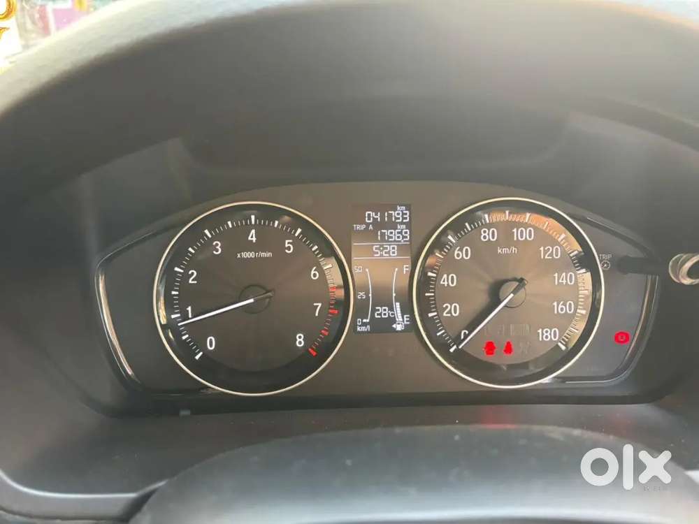 Brand - Honda 
Model - Amaze
Model  - 2021
Age - 5 Years
Type - Manual