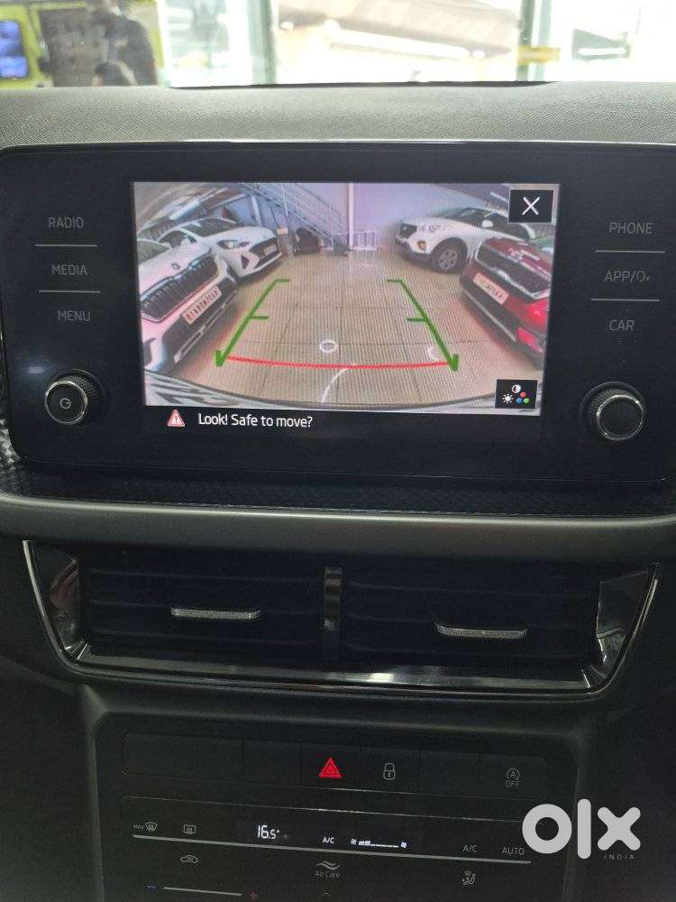 Skoda Kushaq Ambition 1.5l Tsi Mt, 2023, Petrol