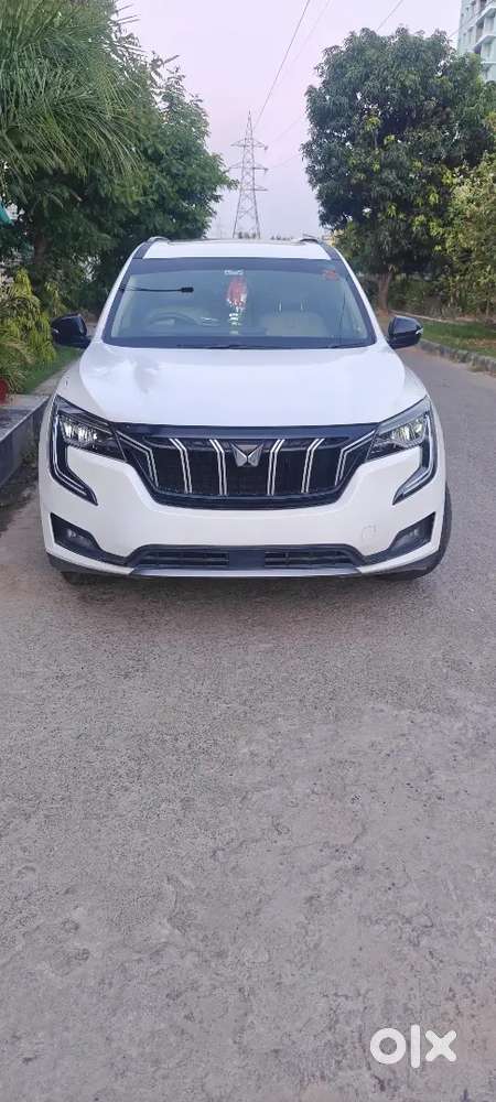 Mahindra Xuv700 2022 Diesel 13500 Km Driven