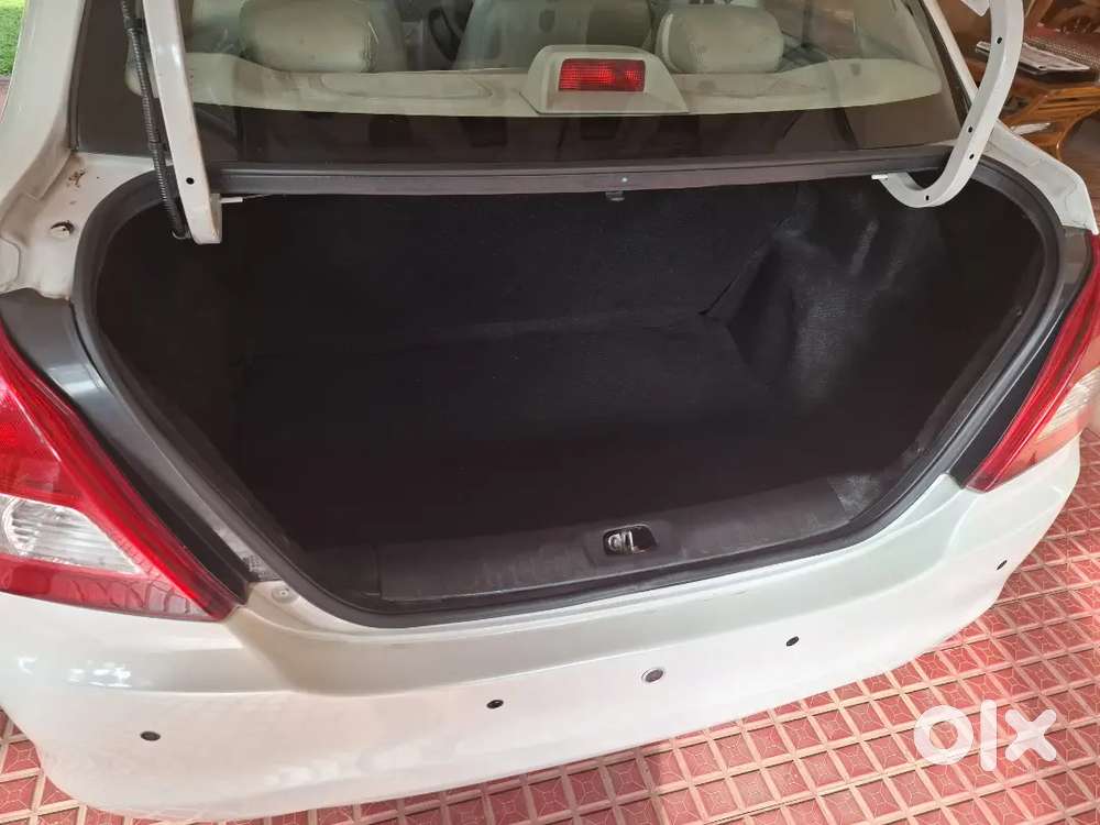 Single Handed Drone 2015 Swift Dzire Vdi Diesel – Excellent Condition!