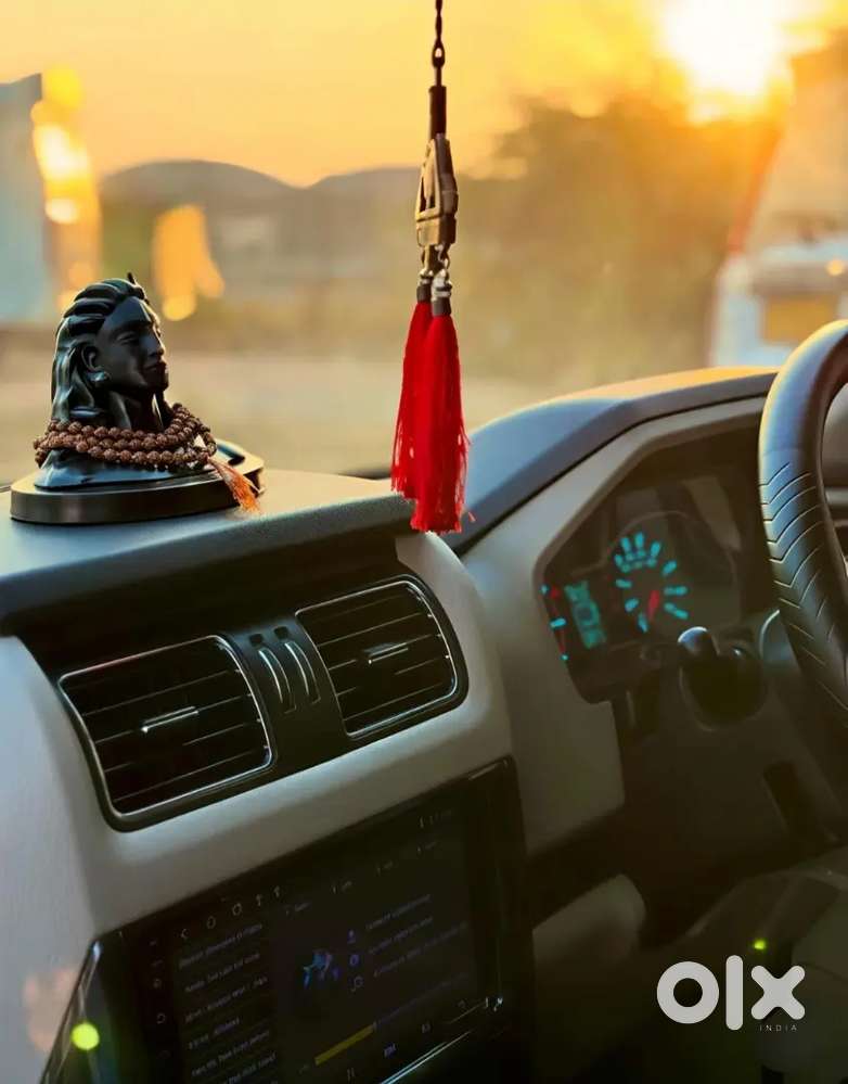 M Mahindra Scorpio S11