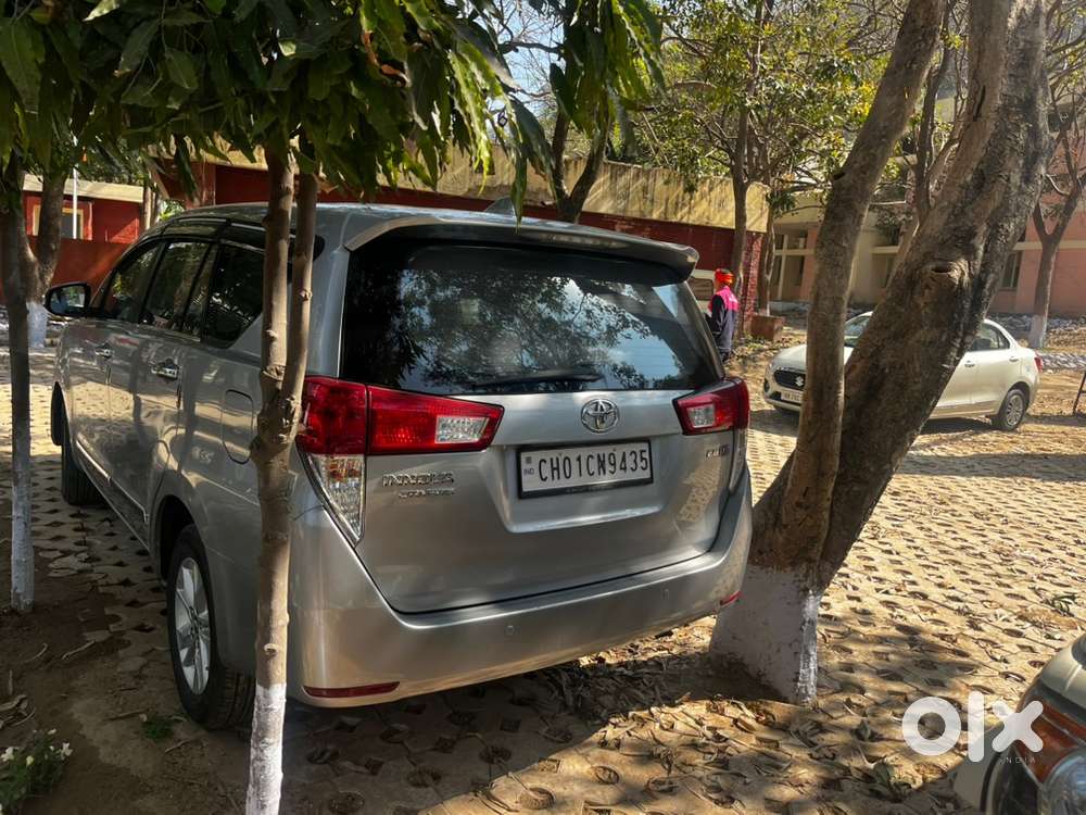 Toyota Innova Crysta 2019 Diesel 127300 Km Driven