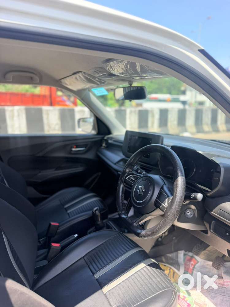 Maruti Suzuki Swift Vxi, 2025, Petrol