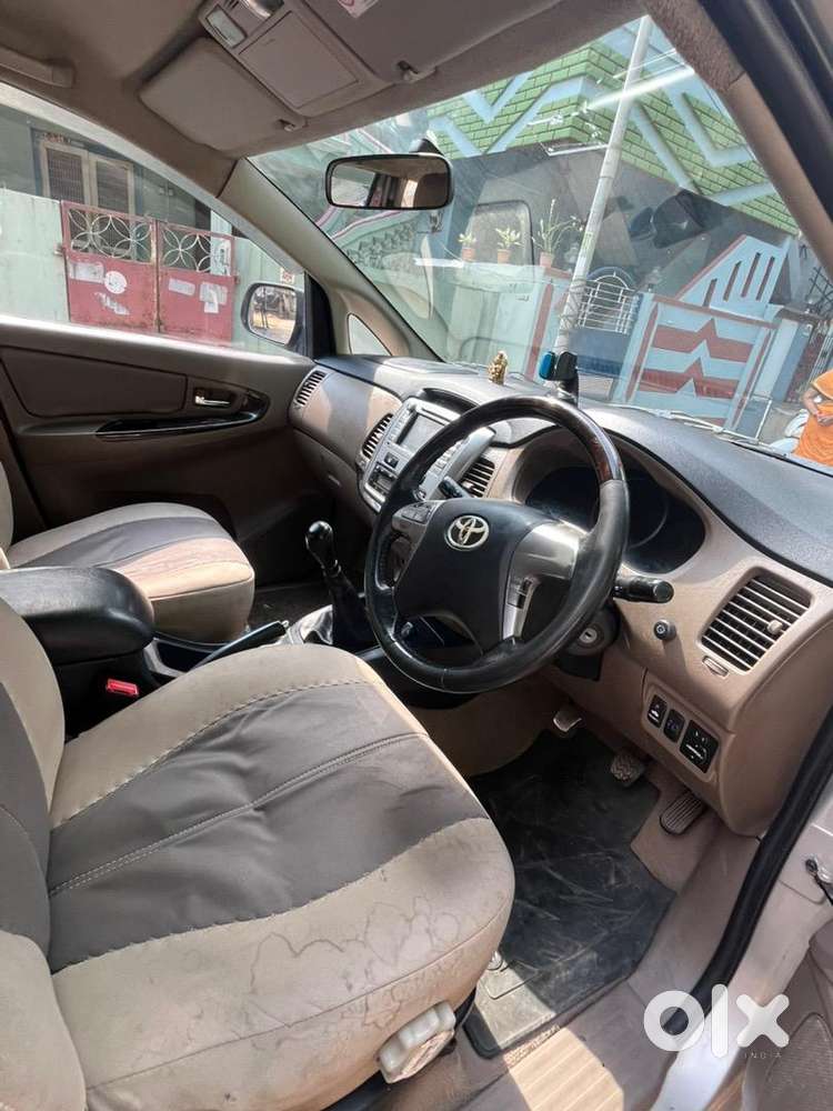 Toyota Innova 2015 Diesel Well Maintained