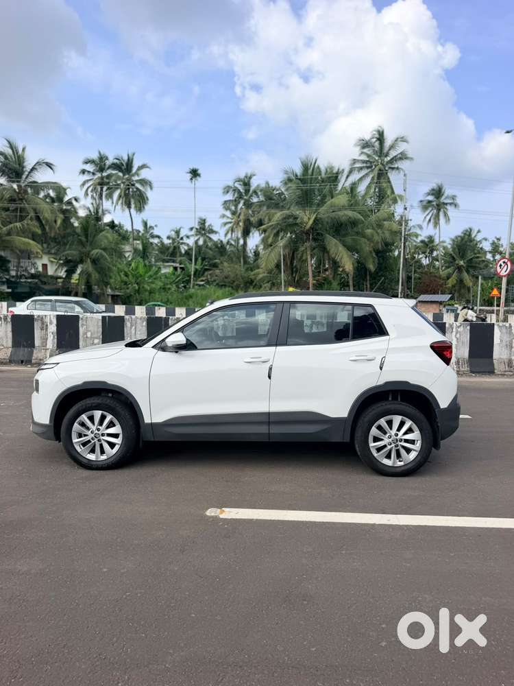 Skoda Kylaq Signature At, 2025, Petrol