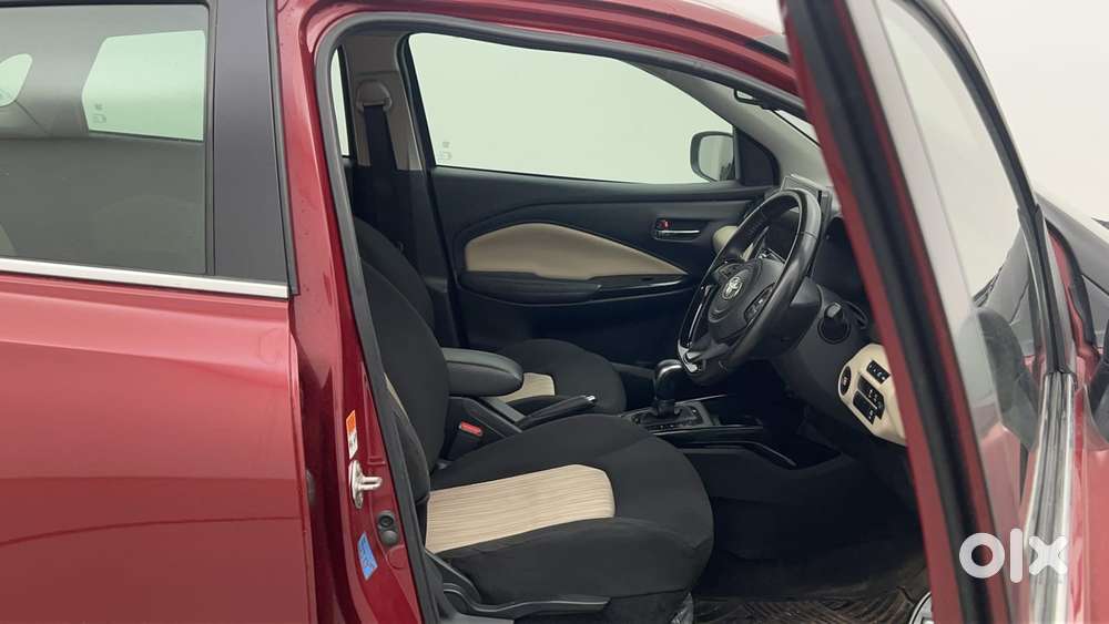 Toyota Glanza 1.2 V Amt, 2022, Petrol