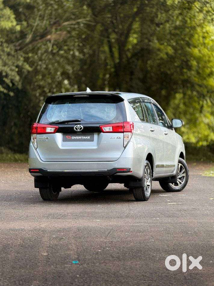 Toyota Innova Crysta 2.4 G Mt, 2022, Diesel