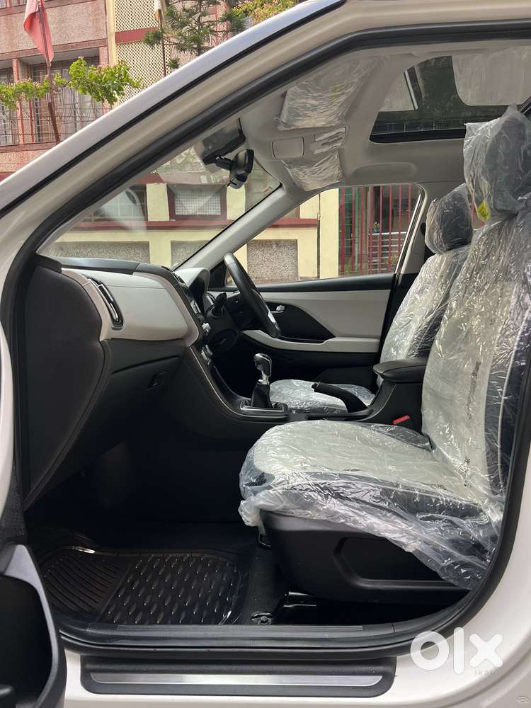 Hyundai Creta Sx Petrol Mt, 2023, Petrol