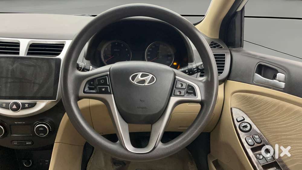 Hyundai Verna [2015-2017] Fluidic 4s 1.6 Vtvt S, 2015, Petrol