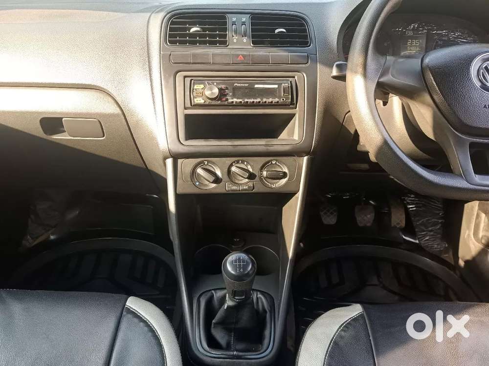 Volkswagen Polo Petrol Comfortline 1.2l, 2015, Petrol