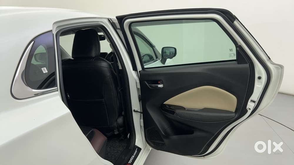 Toyota Glanza 1.2 V Amt, 2025, Petrol