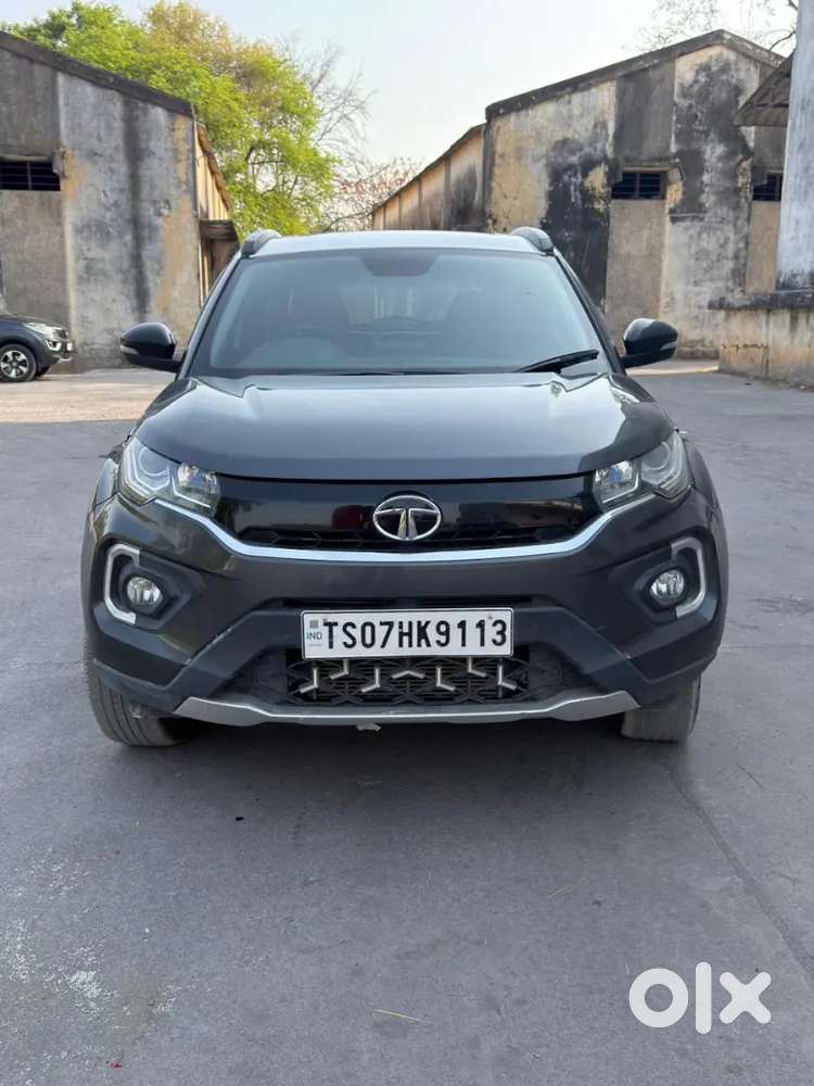 Nexon Xz Plus Sunroof Excellent Condition