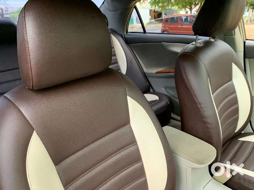 Toyota Corolla Altis 2010