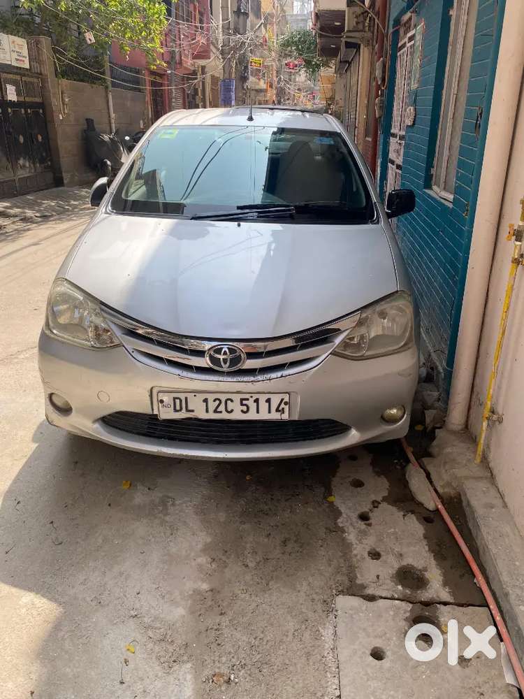Toyota Etios 2011 Petrol 90000 Km Driven