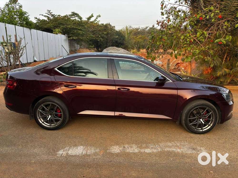 Skoda Superb Lk 1.8 Tsi At, 2016, Petrol