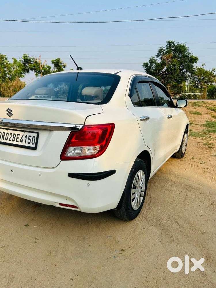 Maruti Suzuki Dzire 1.2 Vxi, 2022, Petrol