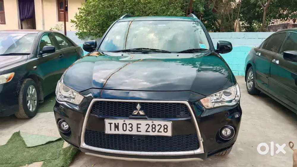Mitsubishi Outlander 2011 Petrol Well Maintained