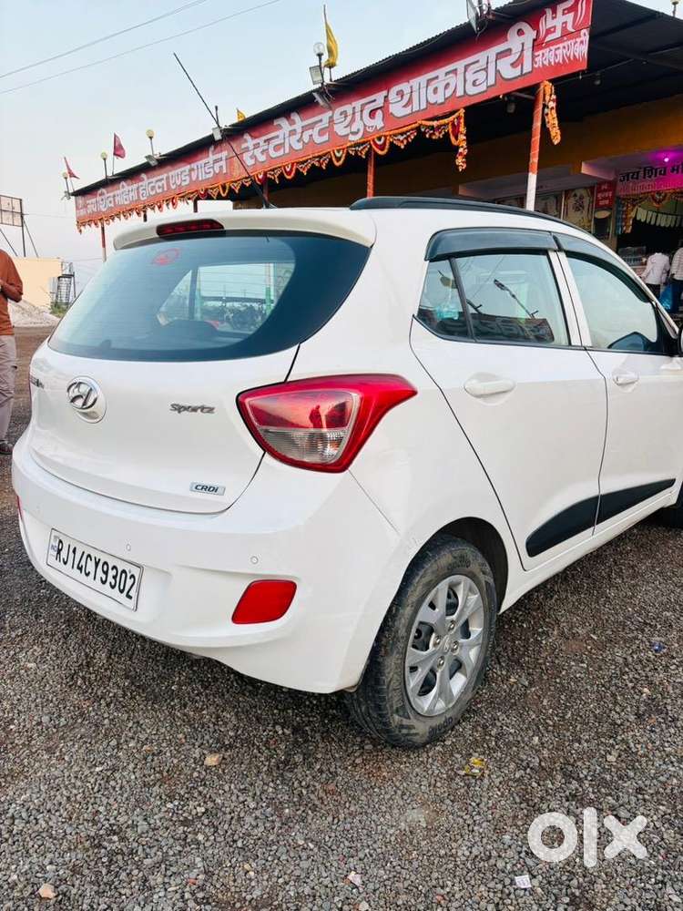 Hyundai Grand I10 2015 Diesel Well Maintained
