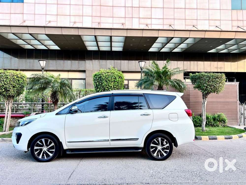 Toyota Innova Crysta 2022 Diesel Well Maintained