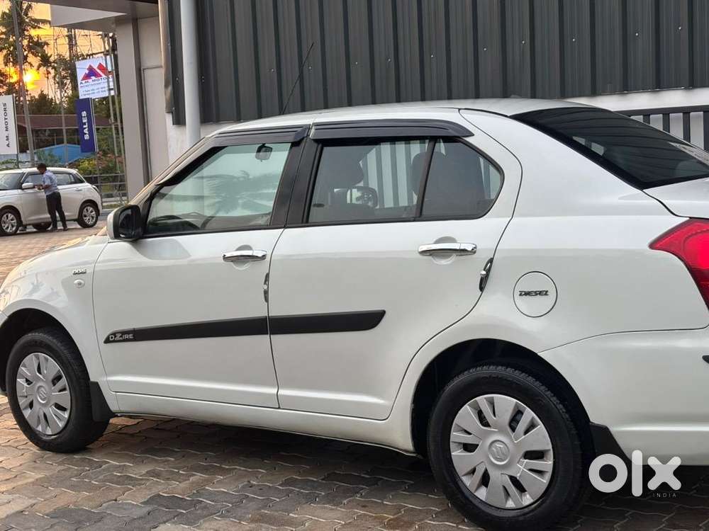 Maruti Suzuki Swift Dzire 2011
