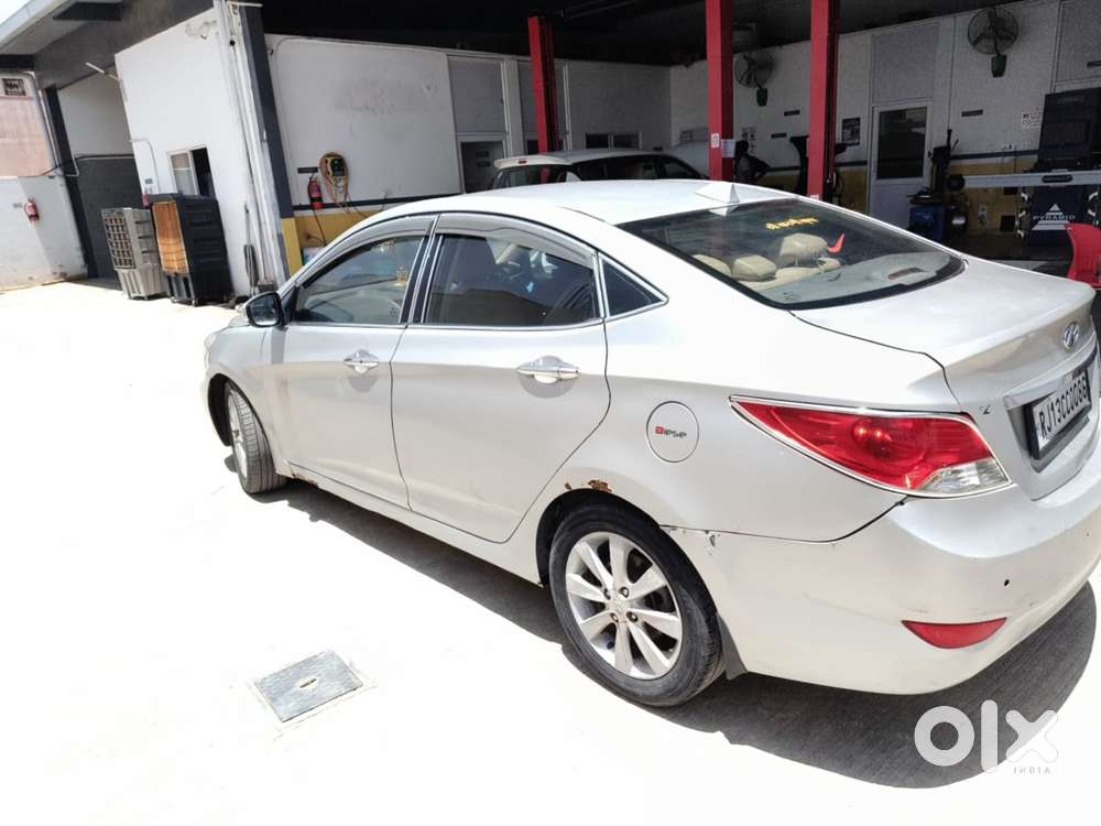 Hyundai Verna Crdi Vgt Sx 1.5, 2012, Diesel