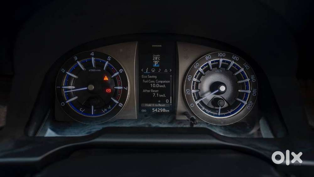 Toyota Innova Crysta 2.7 Zx At, 2017, Petrol