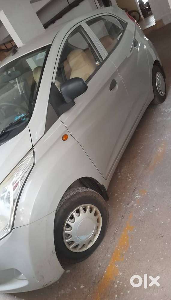 Urgent Sale: Hyundai Eon 2013 D-lite+ (new Tyres, Battery & Silencer)