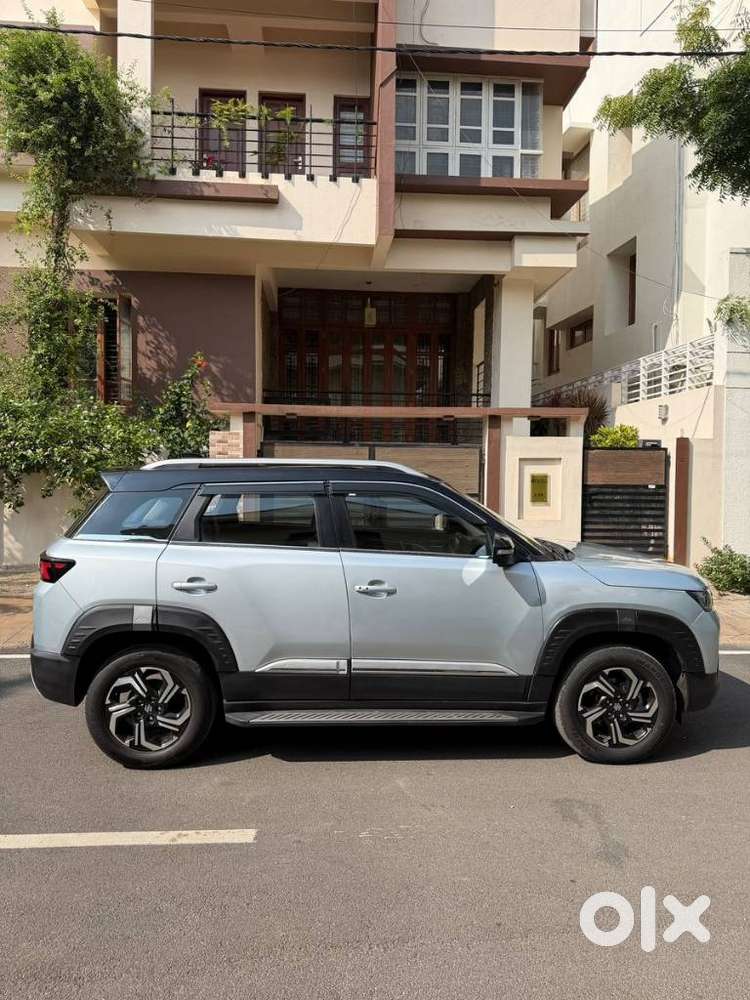Maruti Suzuki Brezza 1.5 Zxi Plus Smart Hybrid, 2025, Petrol