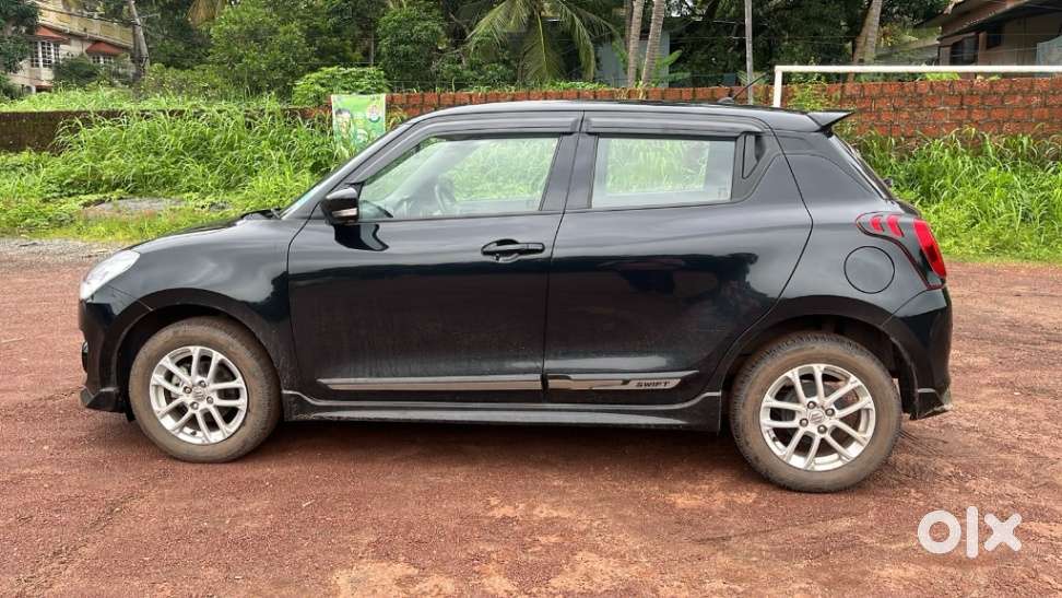 Maruti Suzuki Swift 1.3 Zxi, 2023, Petrol