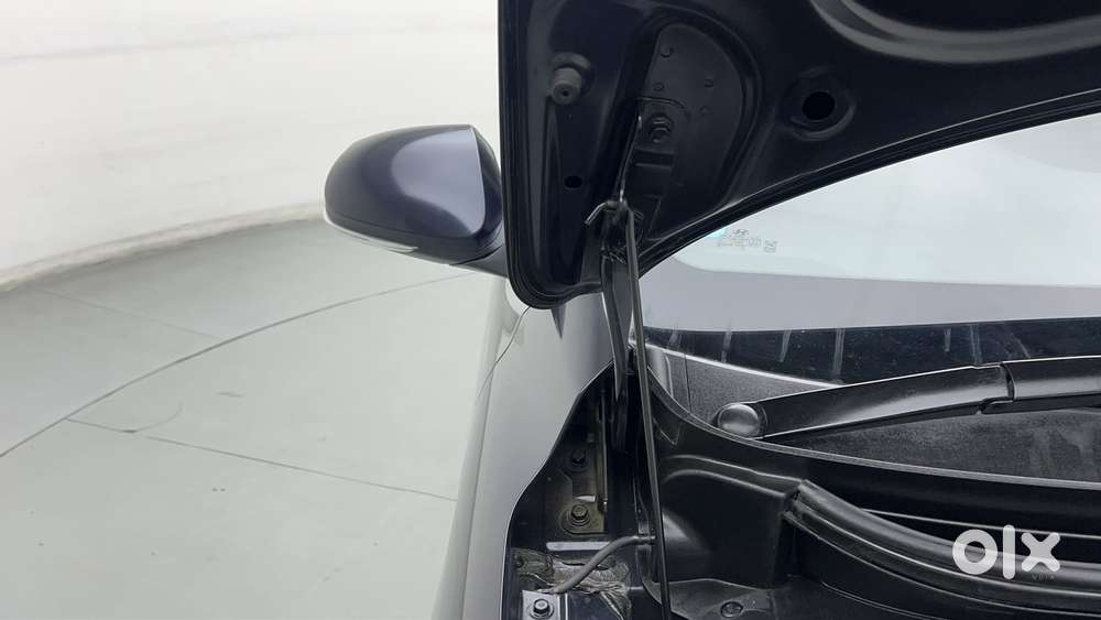 Hyundai Aura 1.2 Sx Cng, 2023, Cng & Hybrids