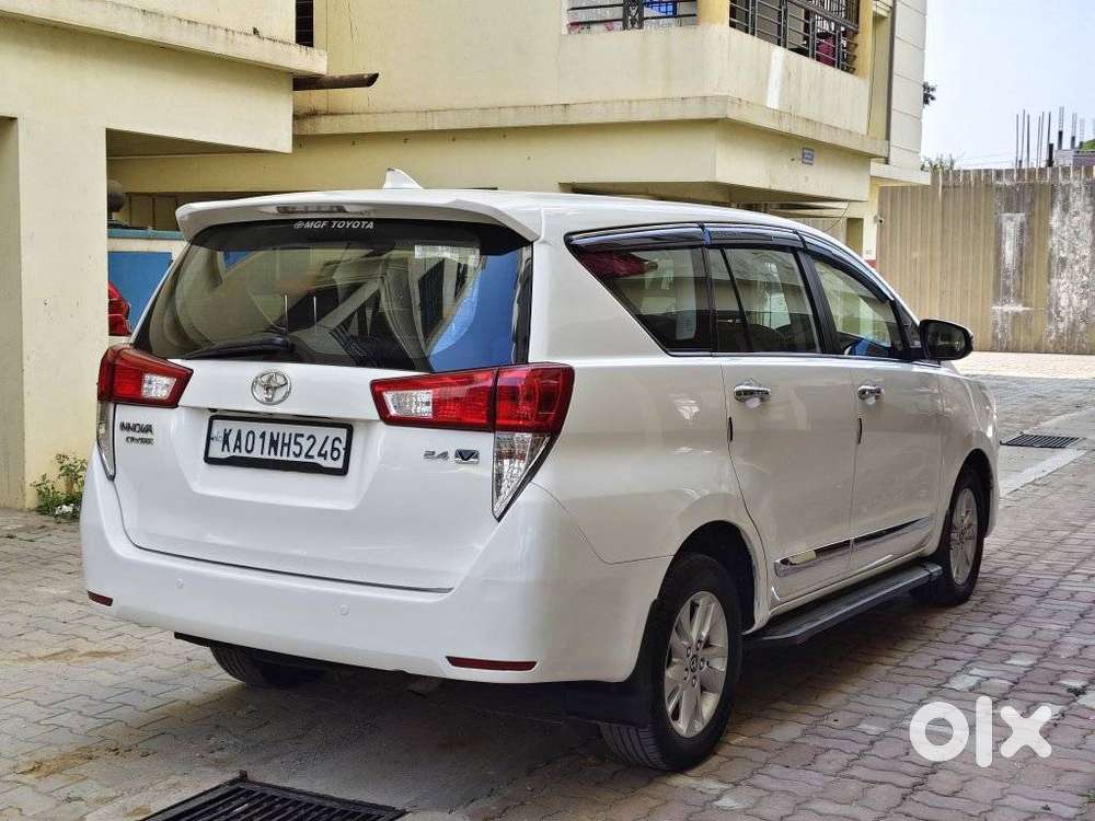 Toyota Innova Crysta 2.4 Vx Mt, 2017, Diesel