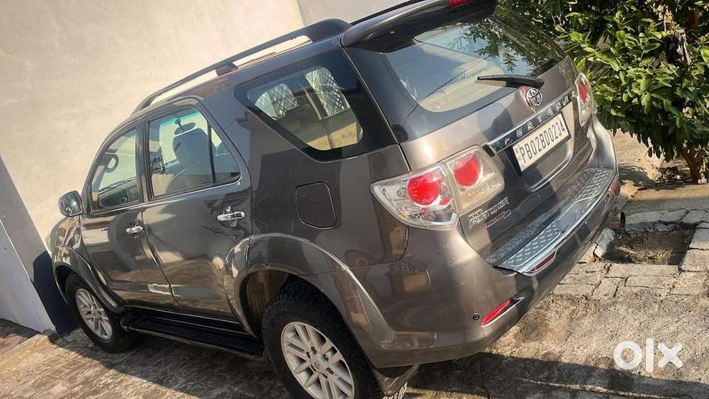 Toyota Fortuner 2010 Diesel Well Maintained