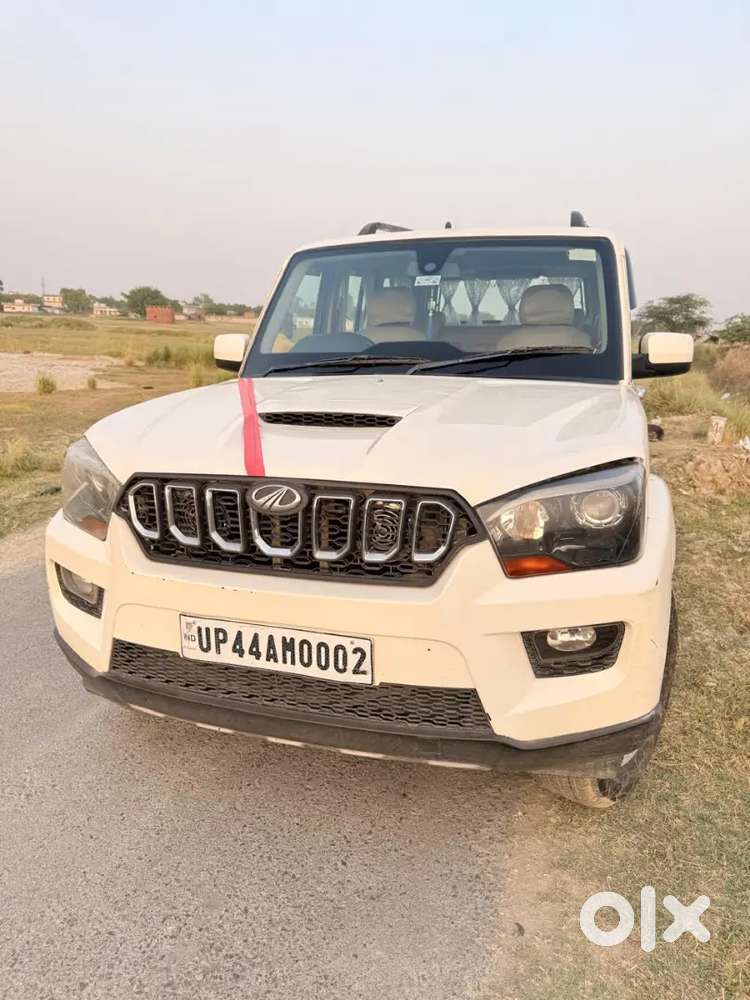 Mahindra Scorpio S10 Contect