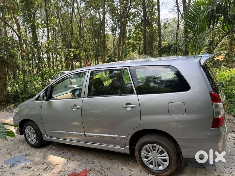 Toyota Innova 2.5 2015 Km Driven