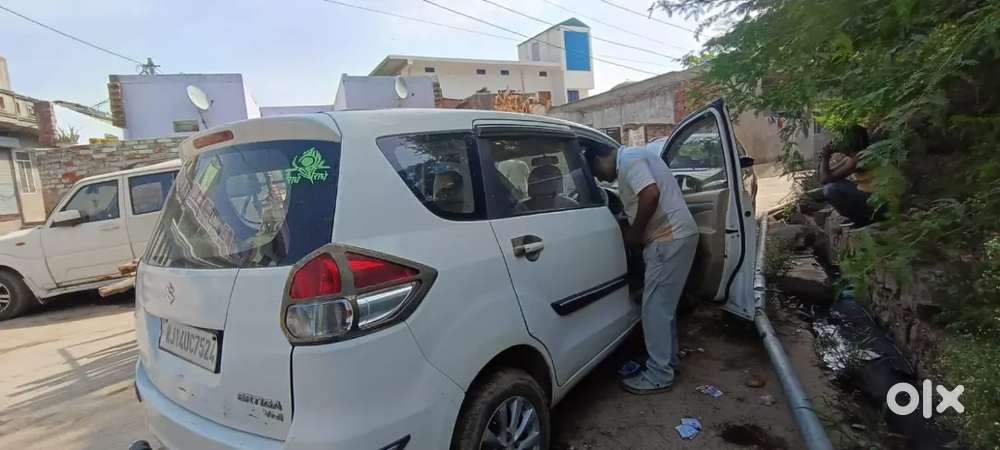 Maruti Suzuki Ertiga 2015 Variant