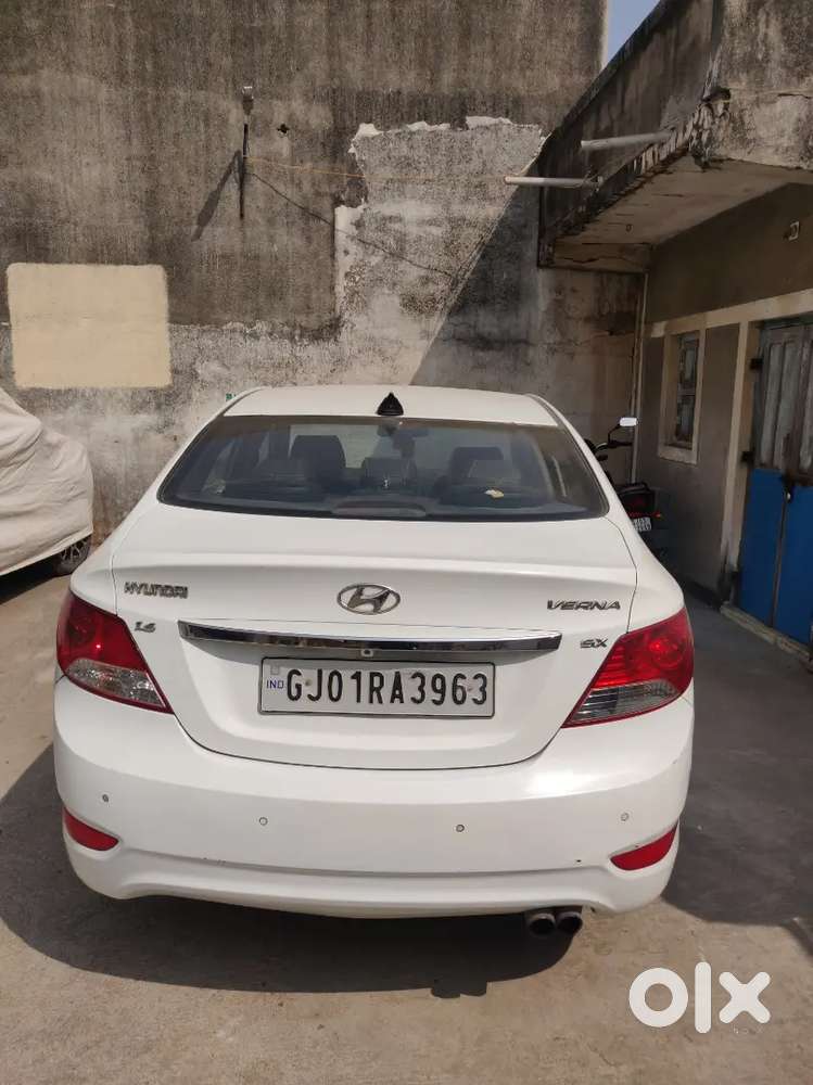 Hyundai Verna Fluidic 2012