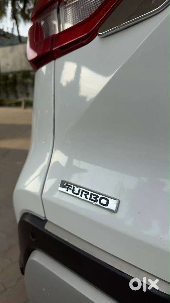 Nissan Magnite 1.0 Xv Turbo Cvt, 2022, Petrol