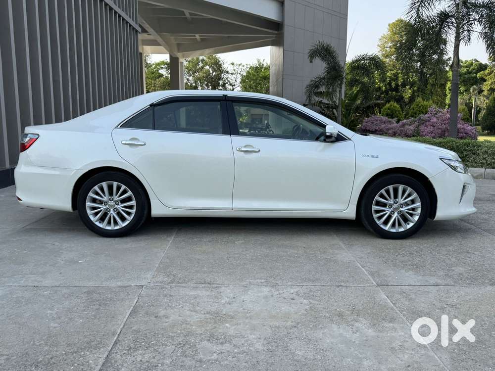 Toyota Camry Hybrid, 2017, Petrol