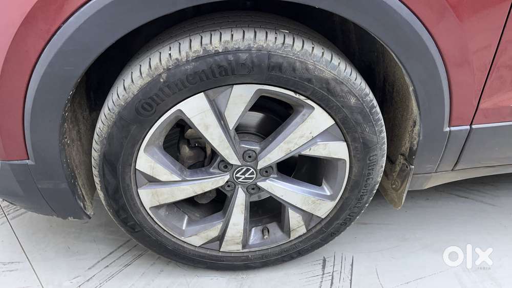 Volkswagen Taigun Topline 1.0 Tsi At (electric Seats), 2022, Petrol