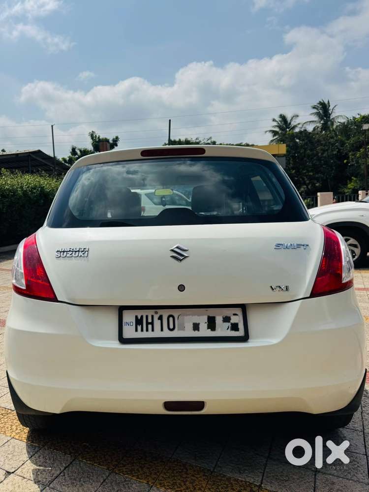 Maruti Suzuki Swift Vxi + Manual, 2016, Petrol
