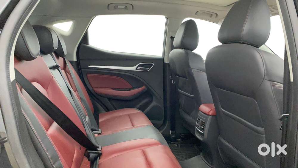 Mg Astor 1.3 Savvy Turbo At S Red, 2023, Petrol