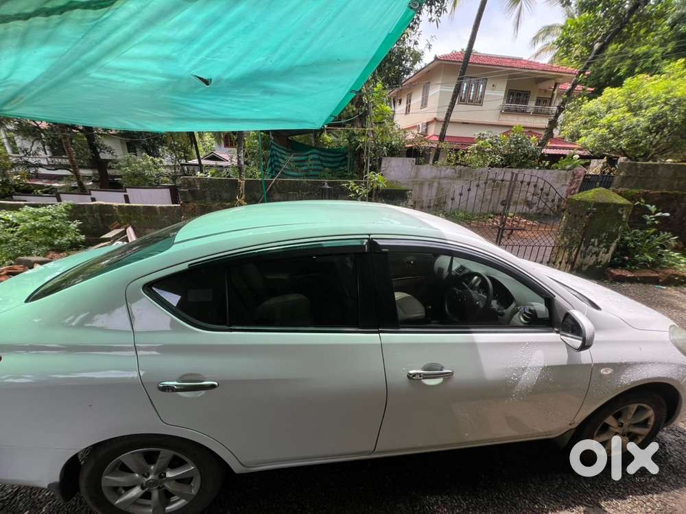 Nissan Sunny Petrol 2013