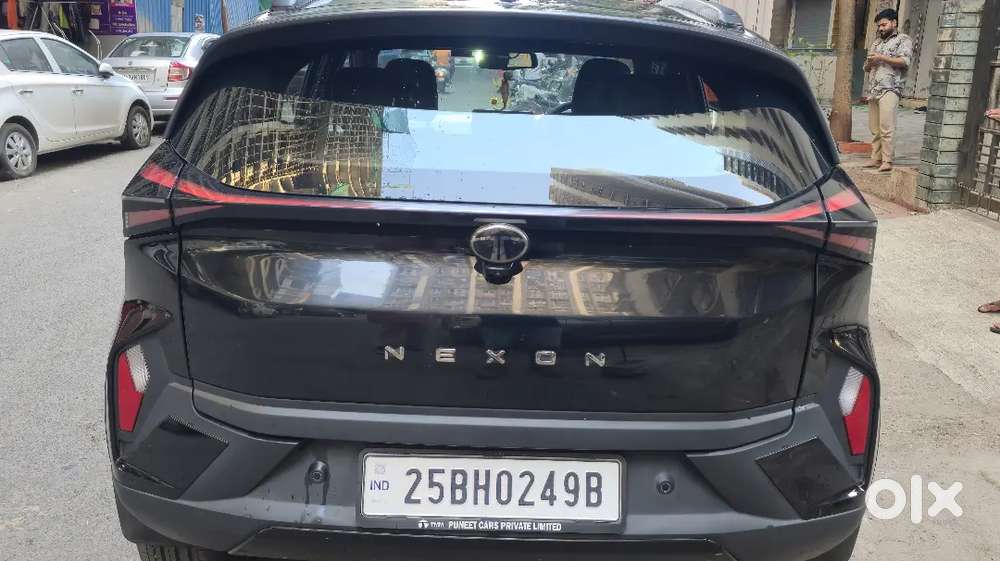 Tata Nexon Creative Plus Dca Dark Edition