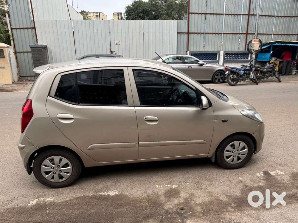 Hyundai I10 Sportz Petrol 2011