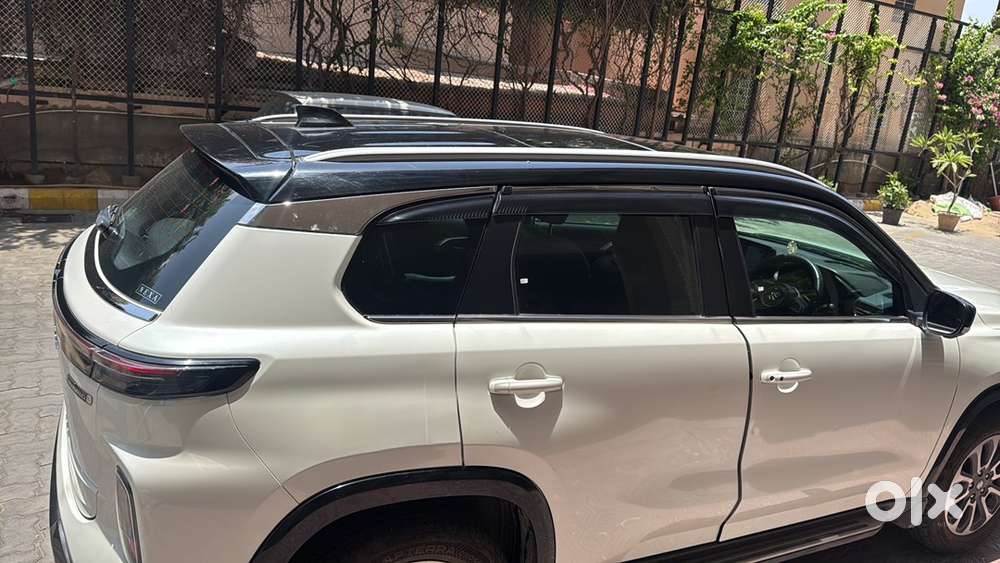 Maruti Suzuki Grand Vitara 2023 Hybrid Alpha Plus