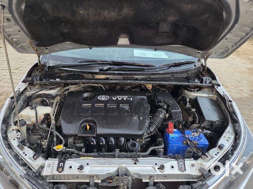 Toyota Corolla Altis 1.8 Sport, 2015, Petrol