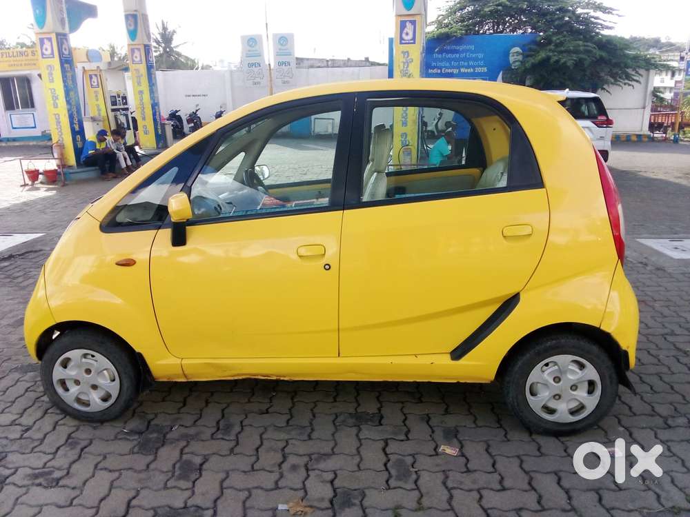 Tata Nexon, 2012, Petrol