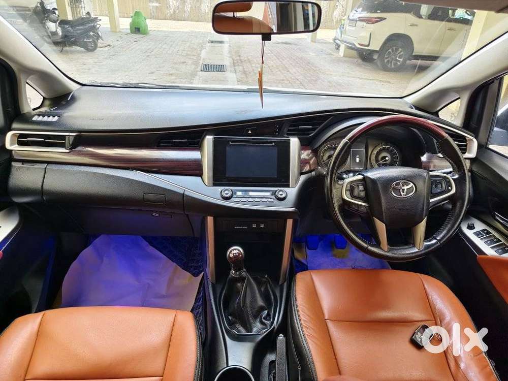 Toyota Innova Crysta 2.4 Vx Mt, 2017, Diesel
